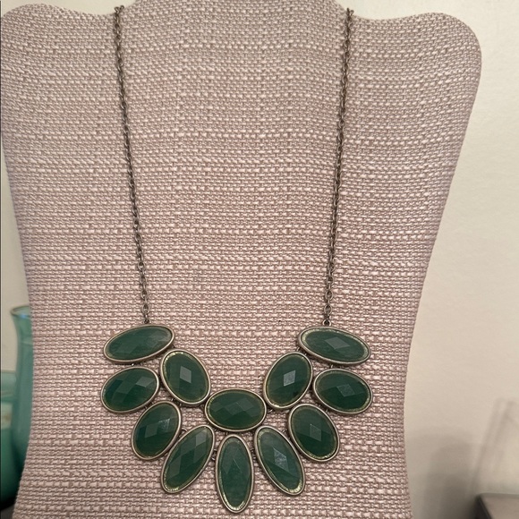 Jewelry - Silver-tone statement necklace with green faceted acrylic stones